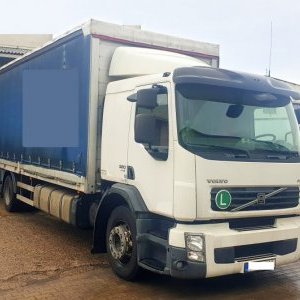 foto EUR5 Volvo 7.5m 19.5t lozko lowdeck-pryczep miachy FE320