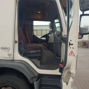 foto EUR5 Volvo 7.5m 19.5t lozko lowdeck-pryczep miachy FE320