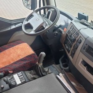 foto EUR5 Volvo 7.5m 19.5t lozko lowdeck-pryczep miachy FE320