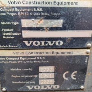 foto 2.77t mini koparka Volvo EC25, 4-lyzki
