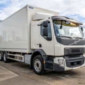 foto 6x2 Volvo FE 320 +Dhollandia 2.5t