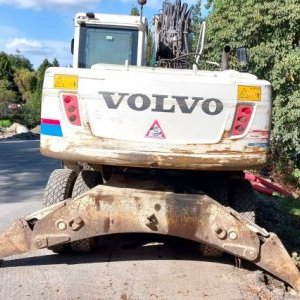 foto 18t koparka offset nogi Volvo EW160C