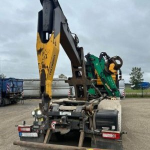 foto 6x2 hakowiec VOLVO FH +dzwig HNJ