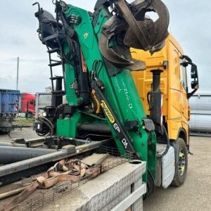 foto 6x2 hakowiec VOLVO FH +dzwig HNJ